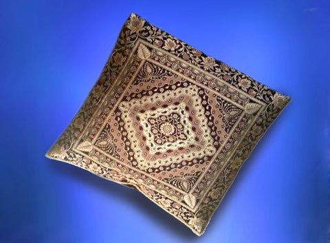 VALDA CUSHION COVERS